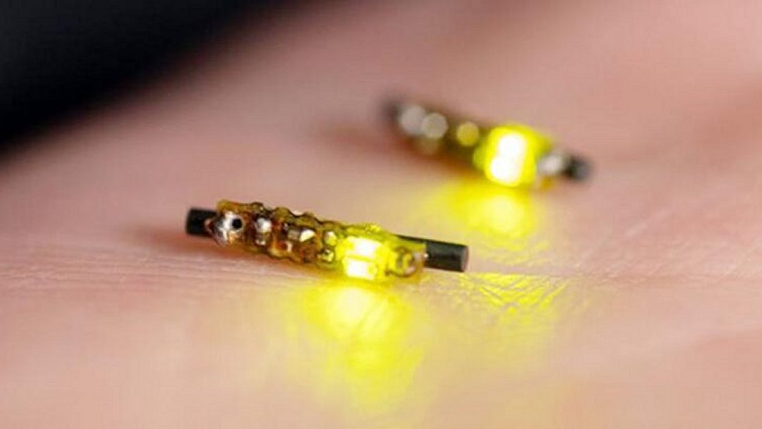 LED implantável no corpo gera luz para destruir cânceres profundos 